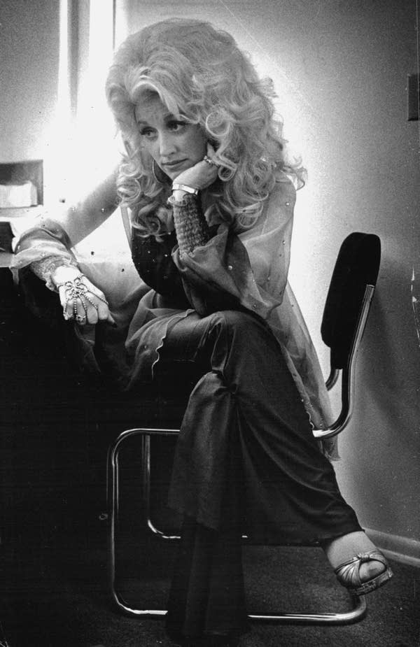 Country music singer-songwriter Dolly Parton photographed on Tuesday, Aug. 26, 1975, before a concert at the Minnesota State Fair grandstand in Falcon Heights, Minn.