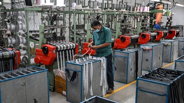 As U.S. tariffs bite, India gives credit lifeline to exporters