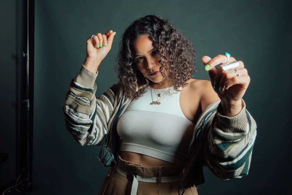 洋楽 LADY 14 8cd8c1-20190802-lady-midnight-