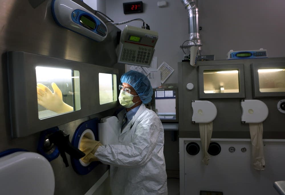 Isolation chamber