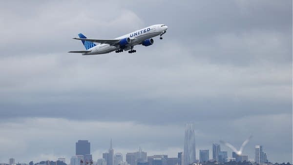 United Airlines reported hundreds of millions of dollars in losses for the first quarter of the year, but the company says consumer demand is strong.