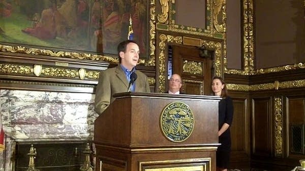 Pawlenty talks recount/transition