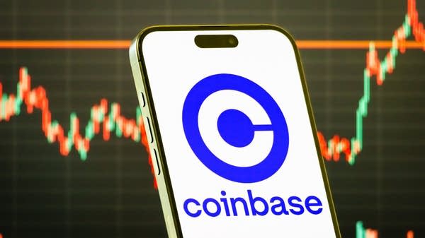 To gain widespread acceptance as a credit card alternative, stablecoin companies must appeal to retailers and consumers.