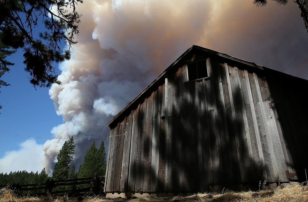 Rim Fire burns near Yosemite National Park