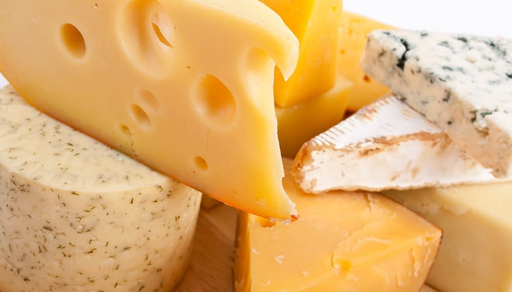 Easy Ways to Store Swiss Cheese in Fridge 2023 AtOnce