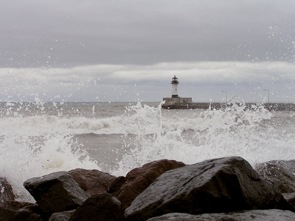 Duluth waves
