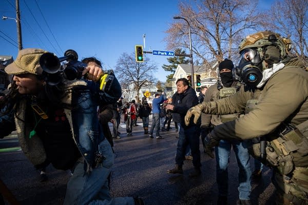 St. Paul City Council passes ordinance prohibiting law enforcement from wearing masks