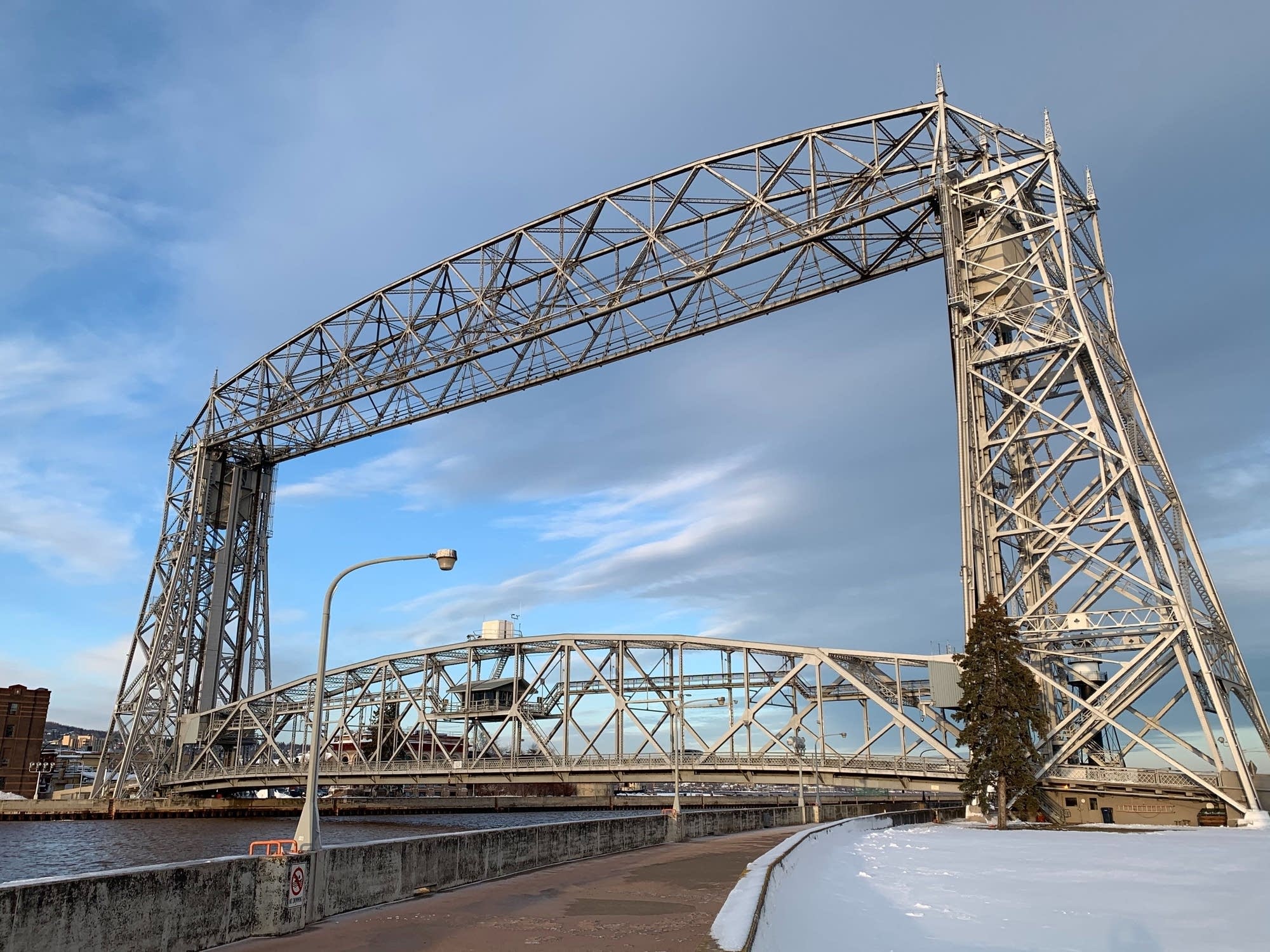 Freed from icy grip, Duluth's Aerial Lift Bridge back on the upswing