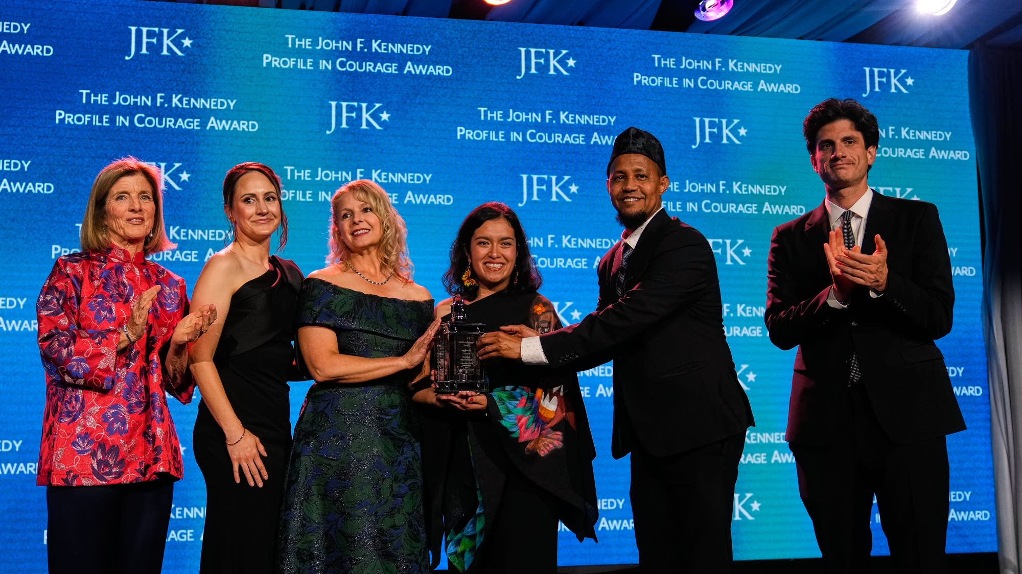 Jerome Powell uses JFK award speech to warn against political pressure. Twin Cities residents honored with award