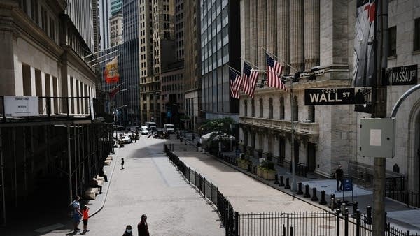 Corporate bond sales up this month