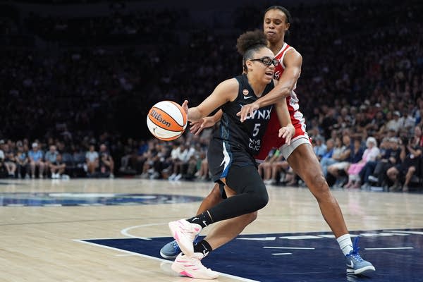 Olivia Miles, Brianna Turner