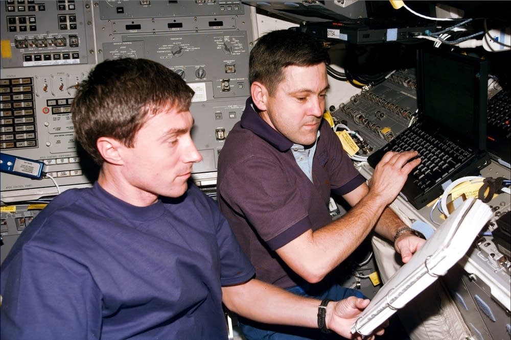 U.S. space shuttle Endeavour crewmembers