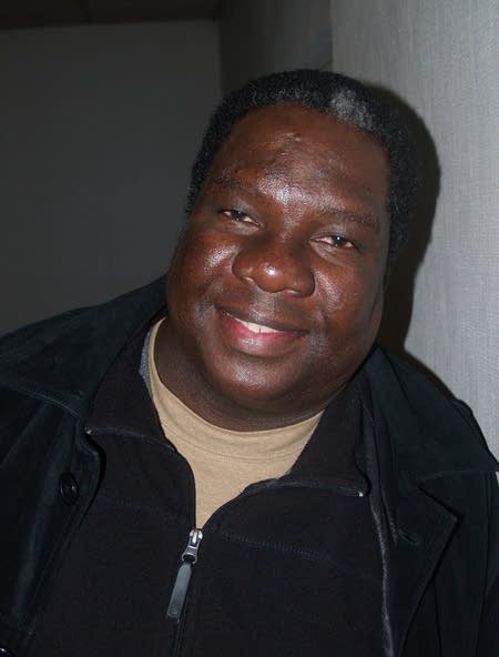 Vusi Mahlasela