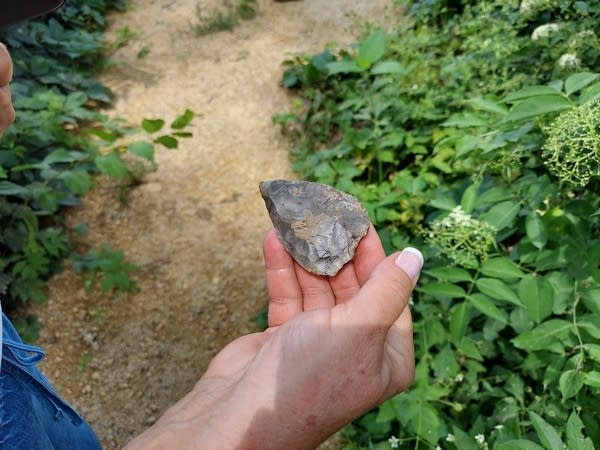 67de83-20250728-a-ancient-hide-scraper-600 Southern Minnesota Muqafaa website reveals the history of the original tool industry