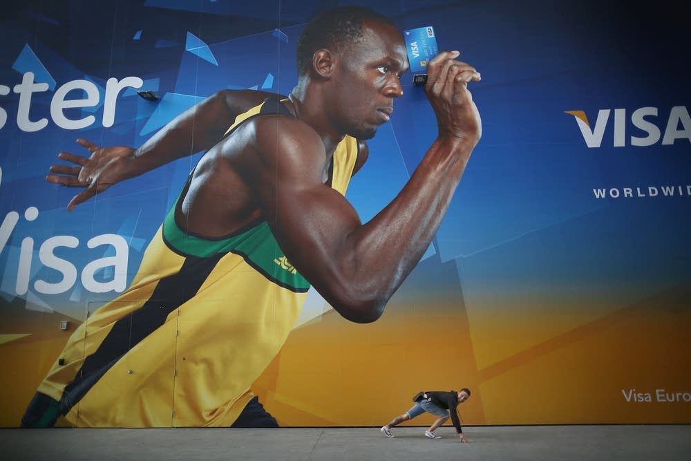 Photo posing with Usain Bolt