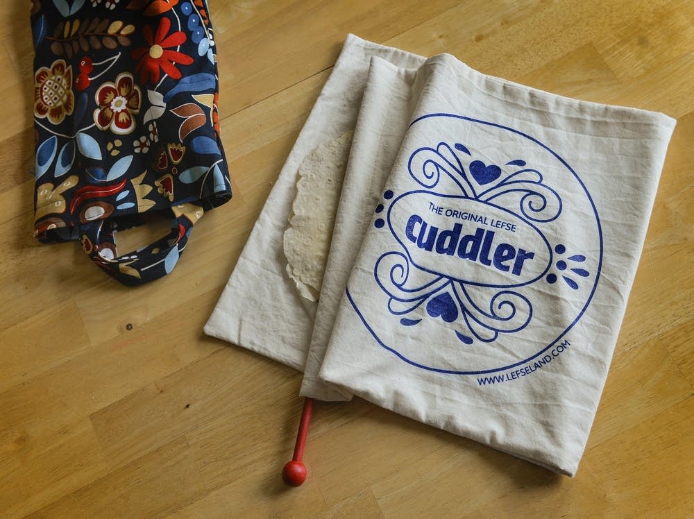 Amy Marquard's The Original Lefse Cuddler