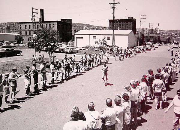 Black and white Grandma's Marathon
