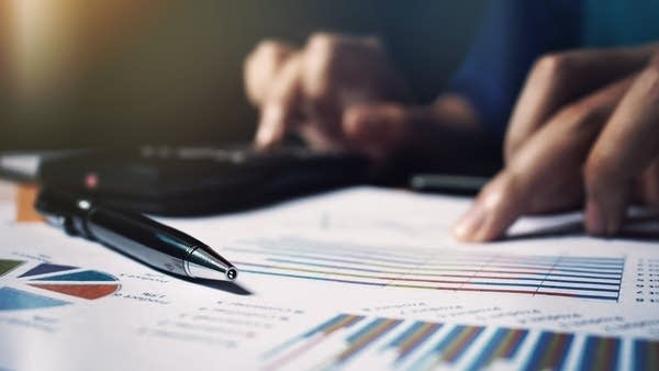 Why the Federal Reserve fears wage spikes