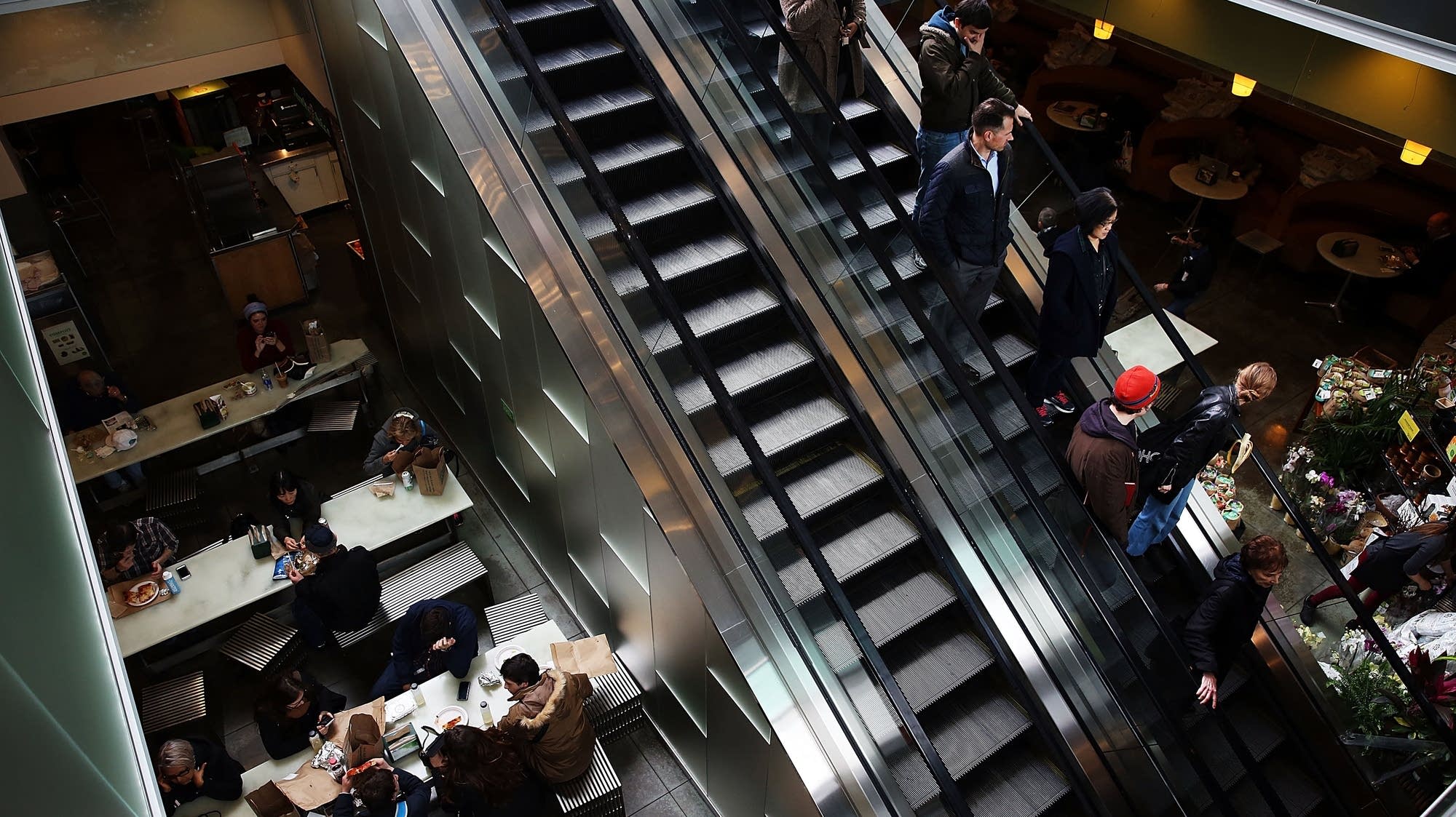 Conference Board index warns of future economic slowdown