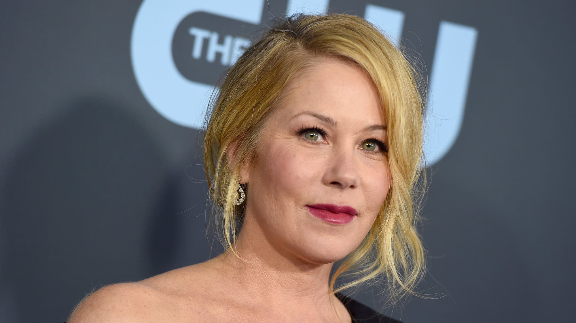 Christina Applegate: Doctor says misdiagnosed with MS