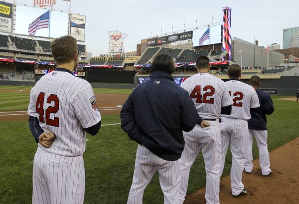 Oh, say should you see Twins players during anthem?
