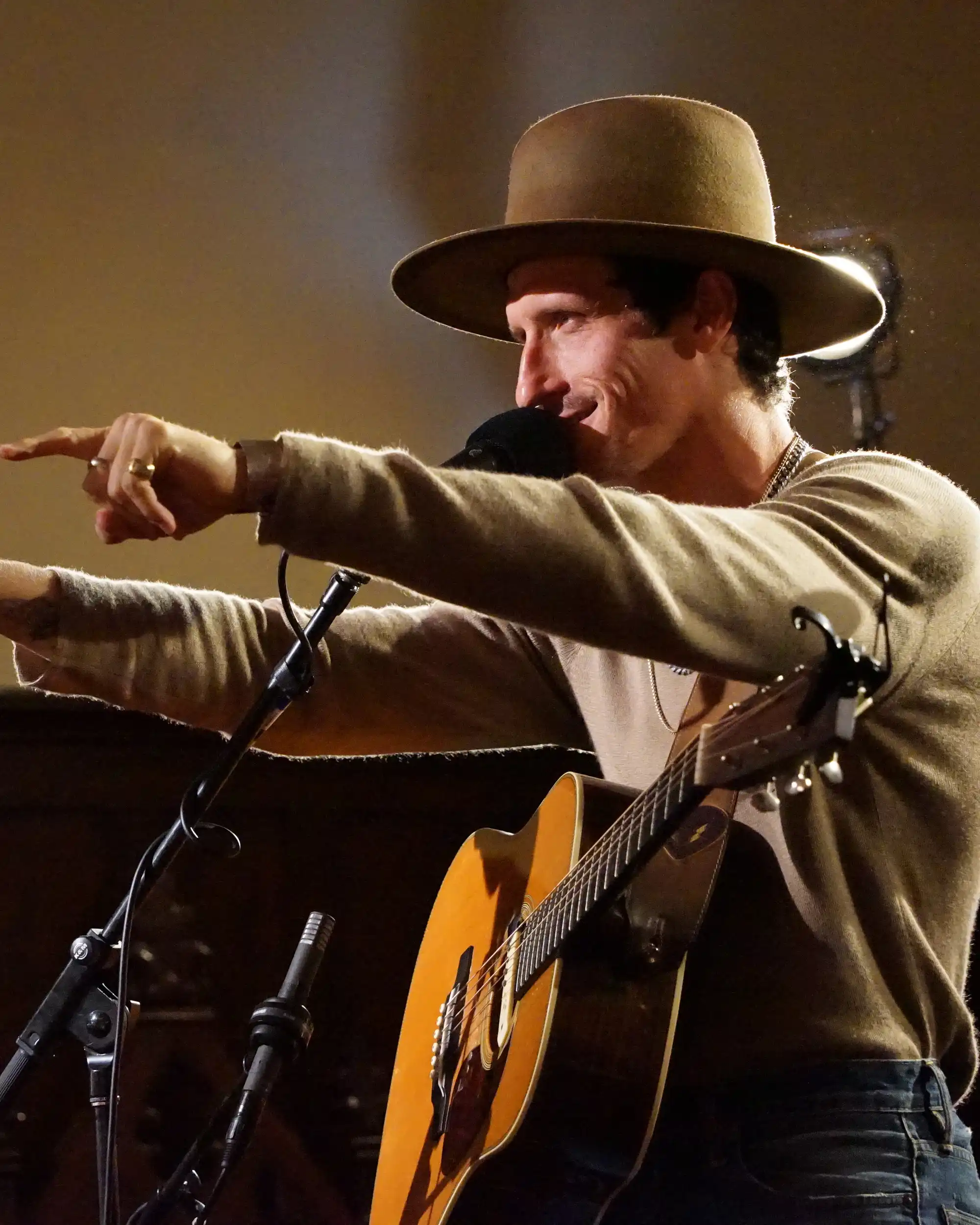 Watch David Shaw of the Revivalists play a MicroShow set