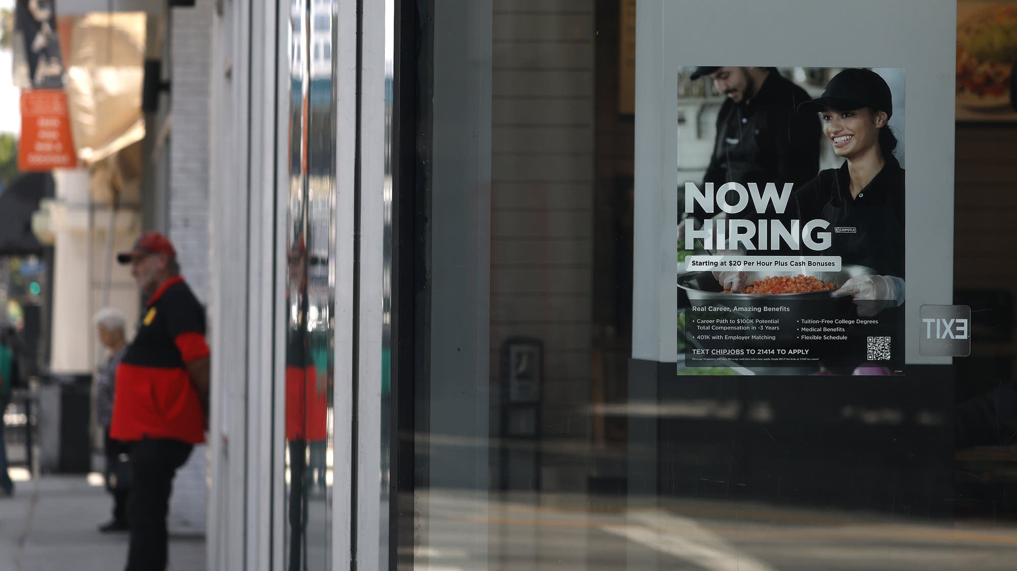 Why teens are struggling to find summer jobs this year