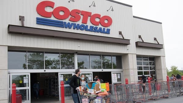 U.S. wholesale prices shot up an unexpected 0.6% in July, biggest gain since October 2018.