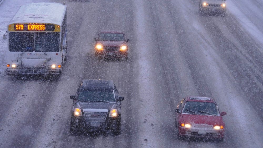 Heavy snow will snarl our commute; storm brings whiteout conditions to