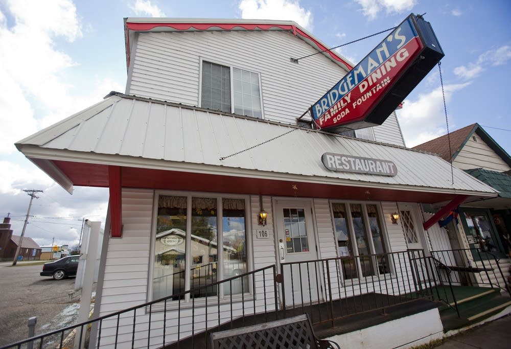 Bridgeman's Family Dining
