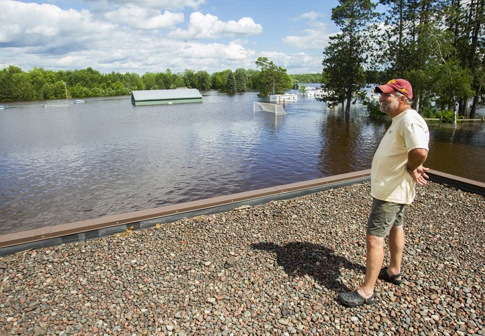 Moose Lake superintendent Tim Caroline