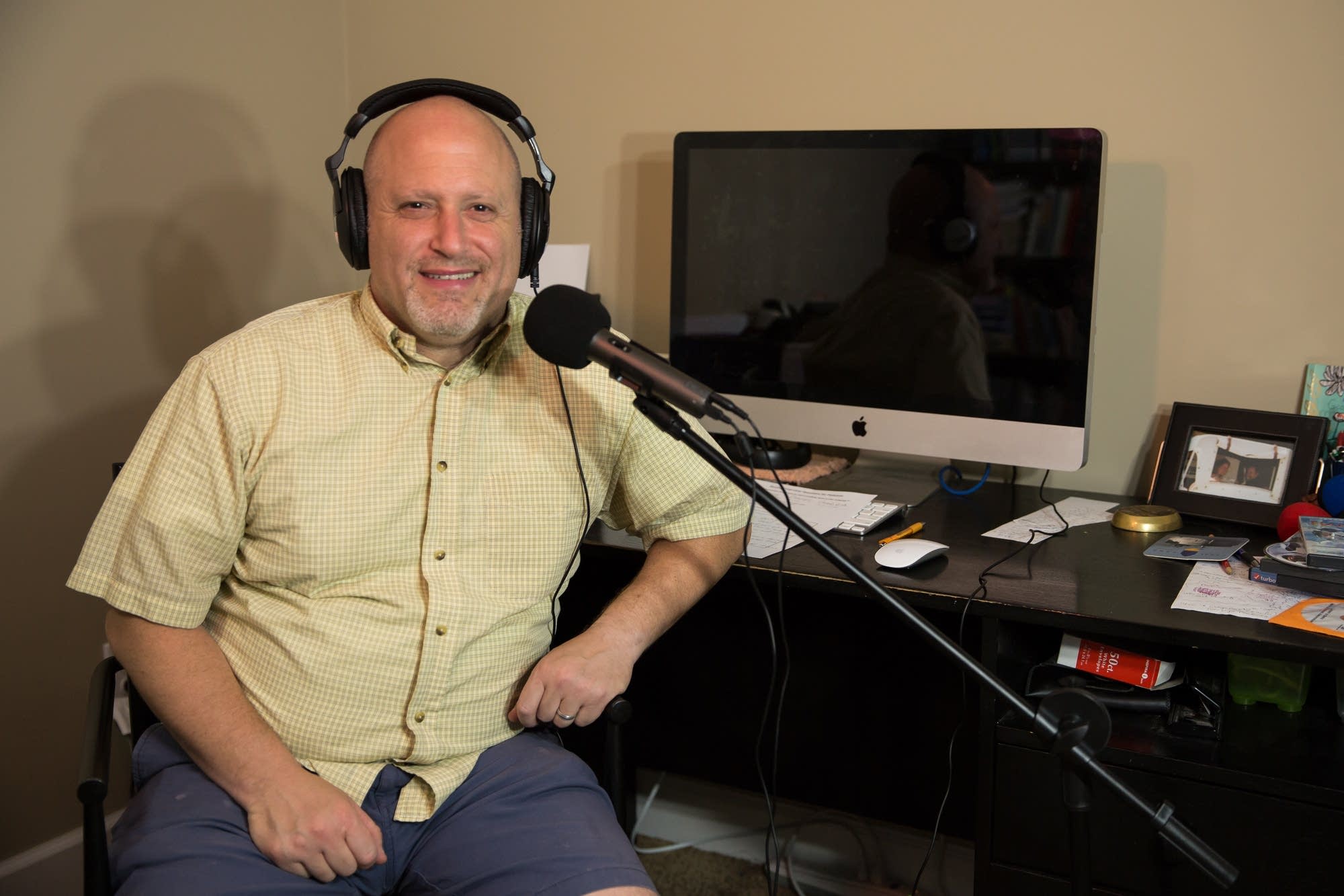 Al Levin, host of The Depression Files podcast, sits for a portrait.