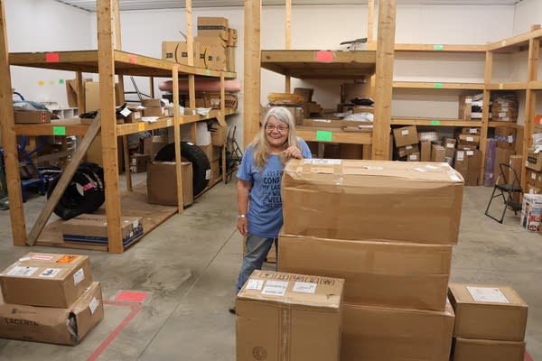 Fewer Canadian shoppers leave border businesses struggling