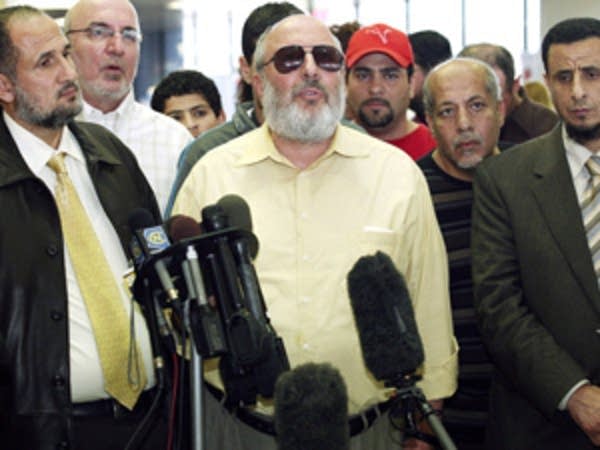 Muslims seek prayer room at Twin Cities airport