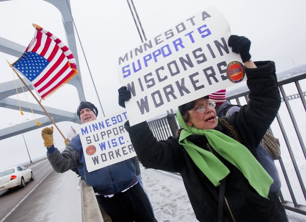 Bong Bridge union protest