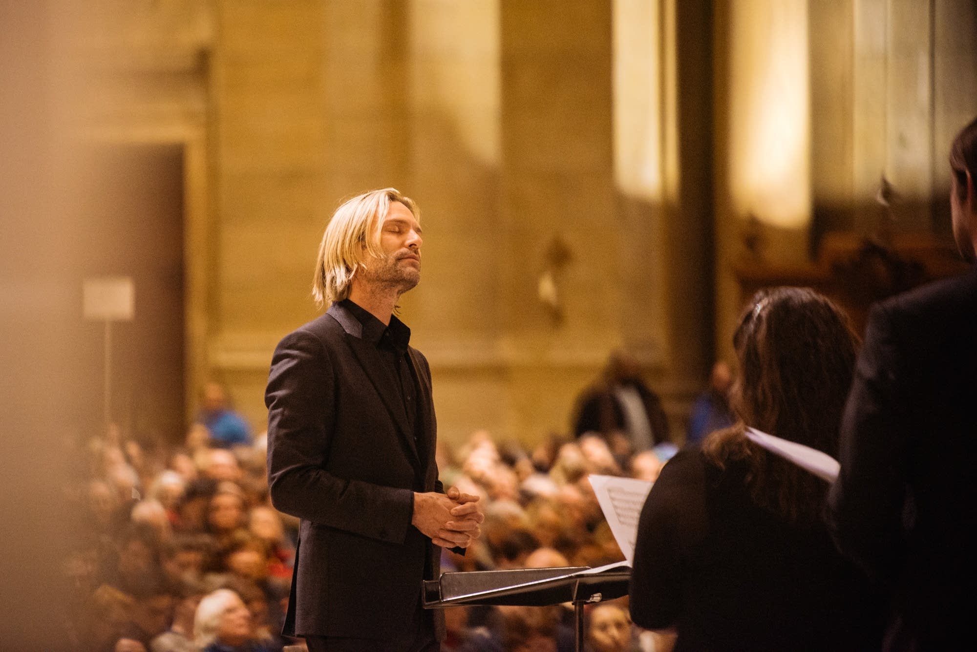 Eric Whitacre Singers perform in St. Paul