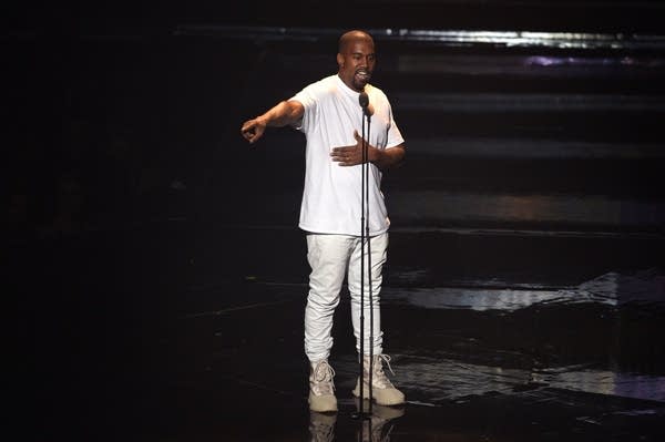 Kanye West performs during the 2016 MTV Video Music Awards.