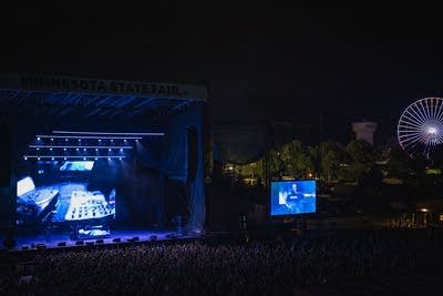 Atmosphere performing on stage