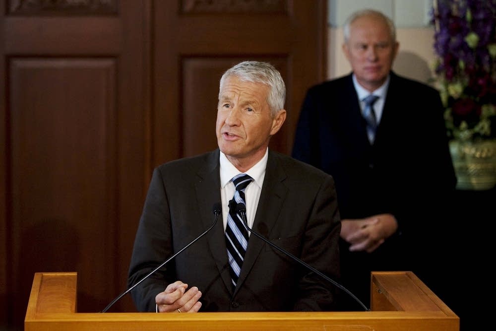 Thorbjorn Jagland announces the award