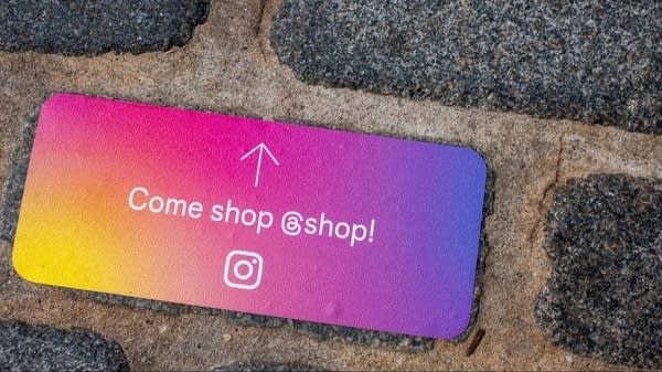 On Instagram or in other social media feeds, "you're seeing an ad from any number of sources right after you might see a video or a post from your ex from high school or a new celebrity training fitness routine," said the University of Tennessee's Matthew Pittman.