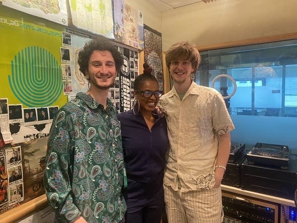 leo, sanni, and skye posing for a photo in the carbon sound studio