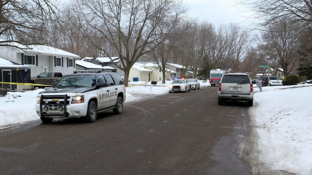 Man dead, officer wounded in Oakdale shooting MPR News