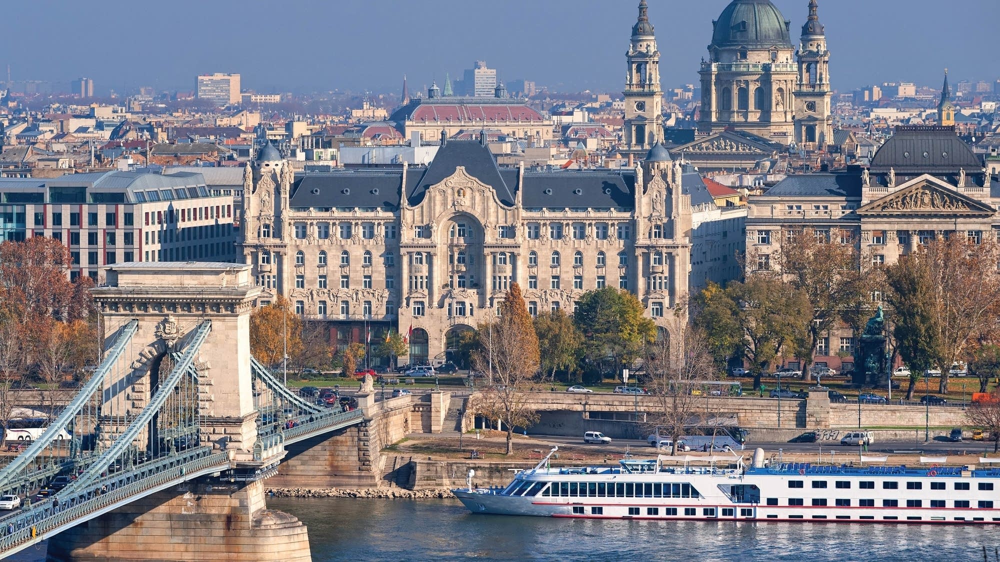 Travel on the Danube with Classical MPR and Minnesota Orchestra violinists