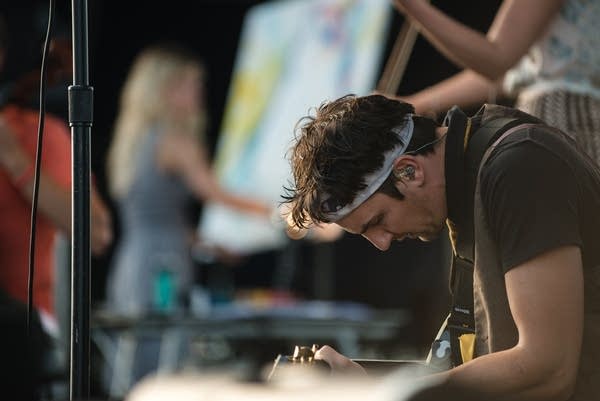 026_MNmusiconaStick_DSC9750