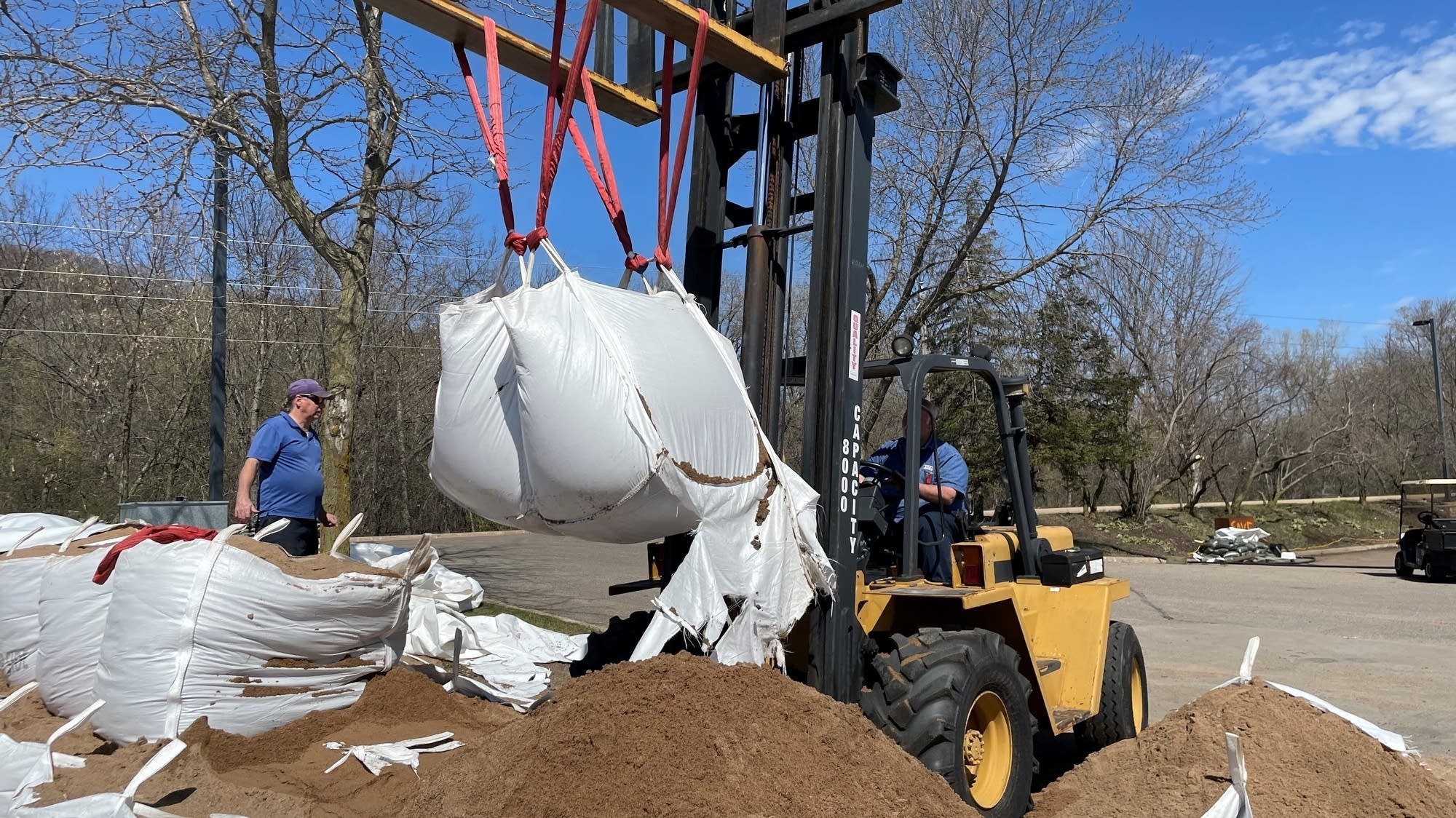 As Minnesota floodwaters recede, the cleanup of 2023 is underway in riverside communities - Vimarsana News