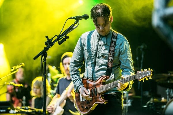 The Chart Show: Modest Mouse, St. Vincent, Elle King inducted to Hall of Fame