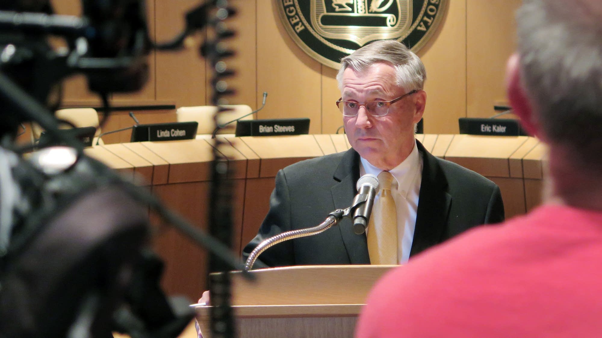 U silent on sex harassment report; regents search for leaker | MPR News