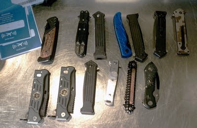 Knives found in carry-on