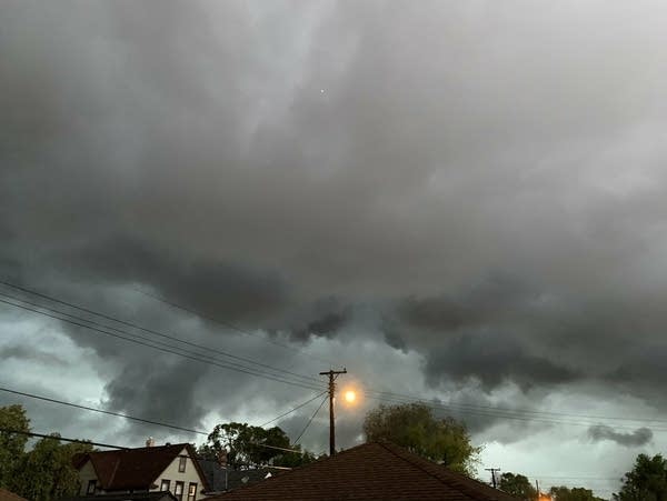 Severe weather potential for southern Minnesota; historic April blizzard in North Dakota