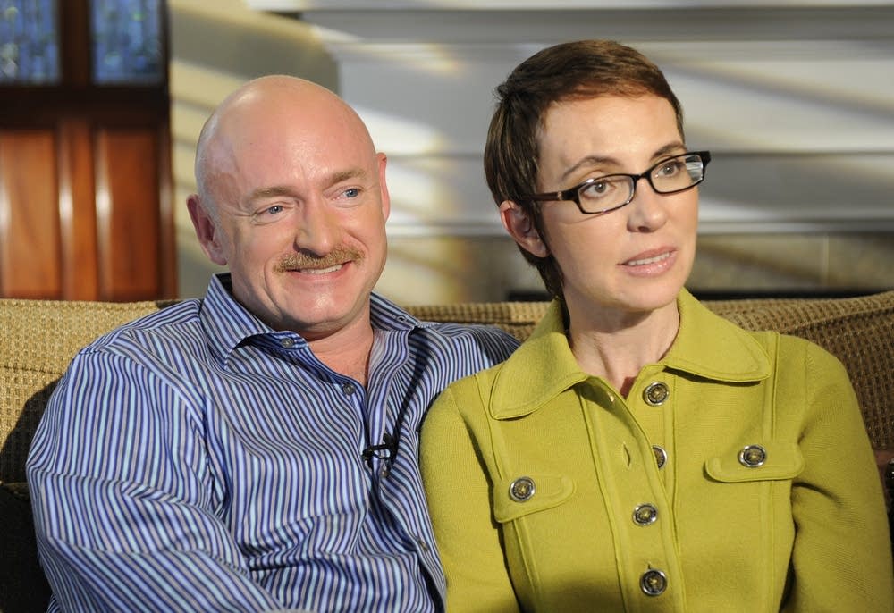 Mark Kelly, Gabrielle Giffords